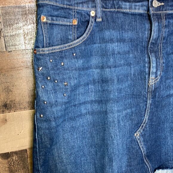 Levi’s Jean Skirt Woman’s Size 18 - Picture 7 of 13
